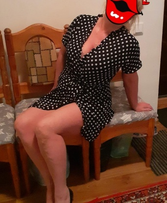 Очаровательная блондинка с великолепной внешностью и непредсказуемым характером приглашает в свои уютные апартаменты на незабываемое свидание. Обещаю, тебе понравится! 6305, 46 лет